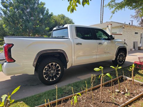 Used 2024 Toyota Tundra Limited AWD/4WD image 12