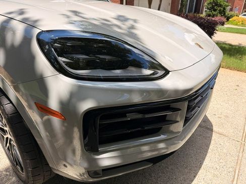 Used 2026 Porsche Cayenne E-Hybrid AWD/4WD image 16