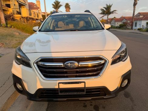 Used 2018 Subaru Outback 2.5i Limited AWD/4WD image 19
