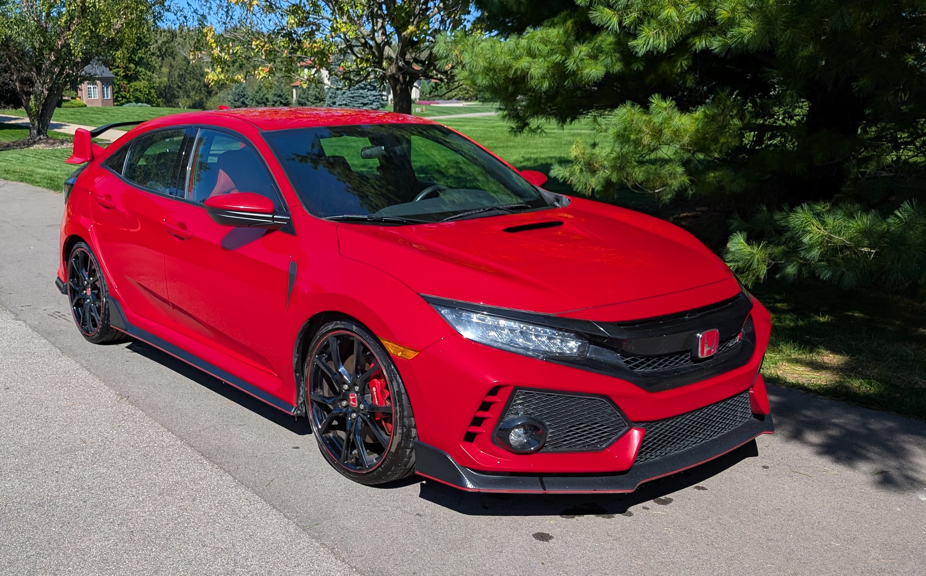Used 2017 Honda Civic Type R image 1