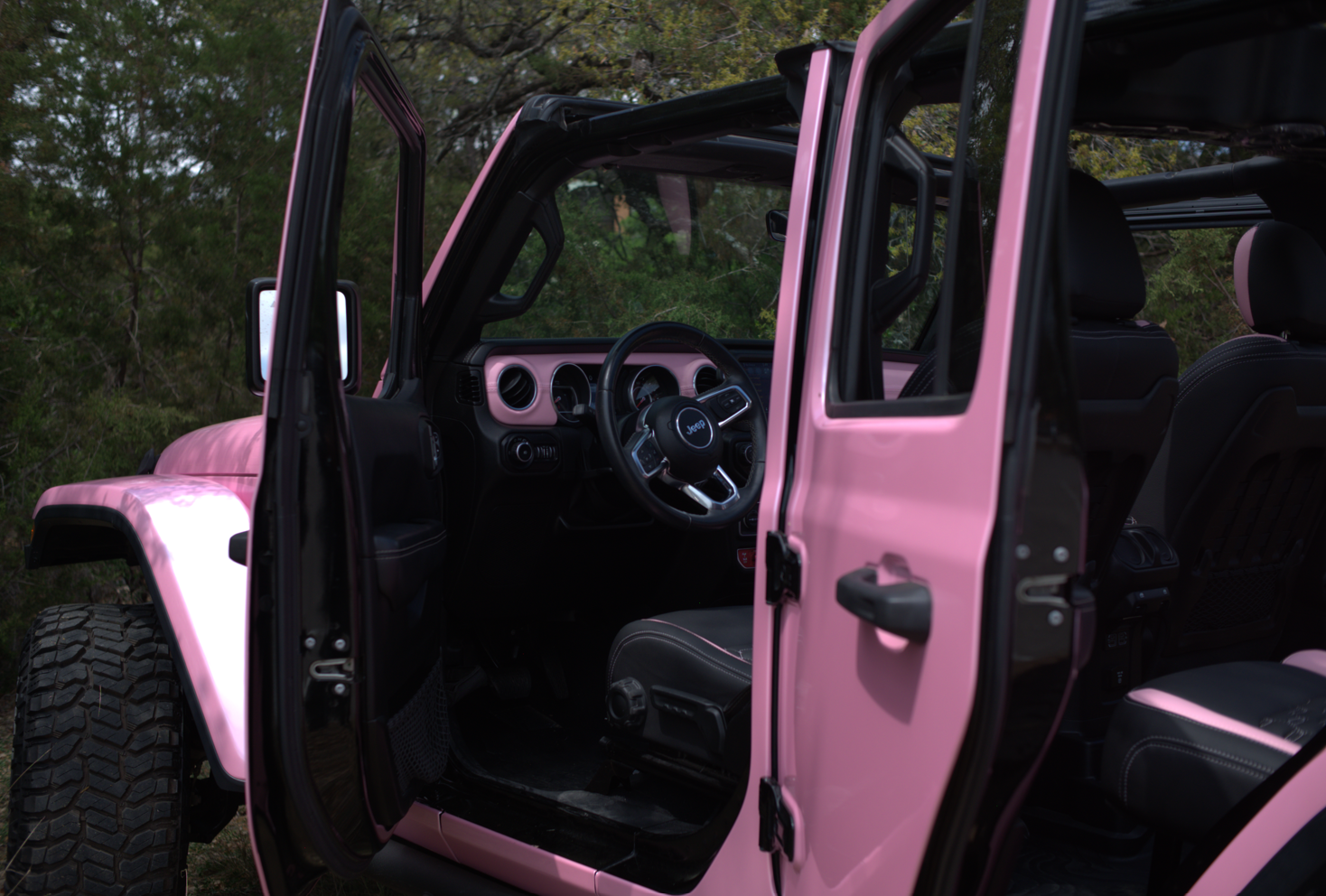 Used 2018 Jeep Wrangler Unlimited Rubicon AWD/4WD image 12