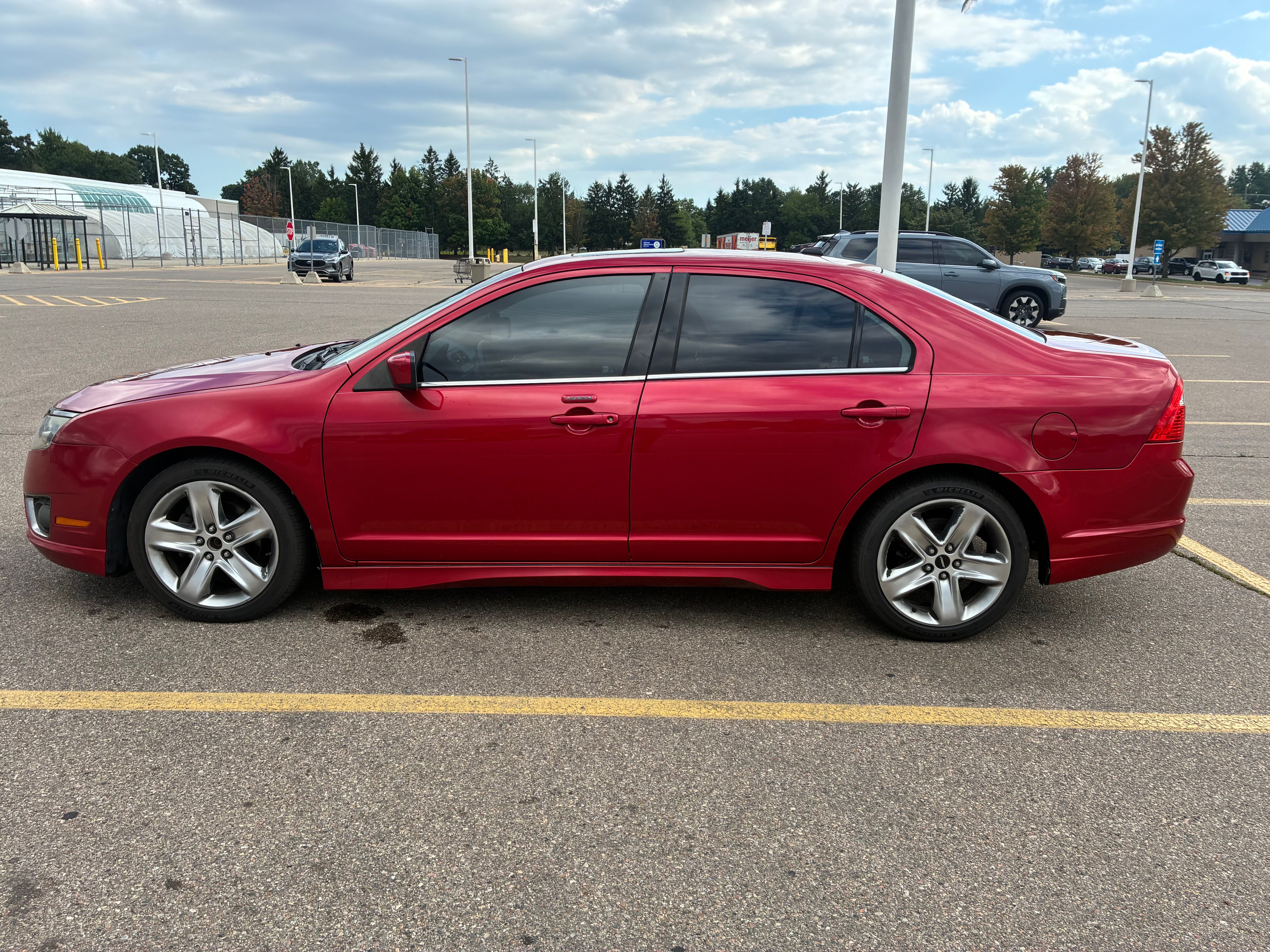 Used 2012 Ford Fusion Sport FWD image 12