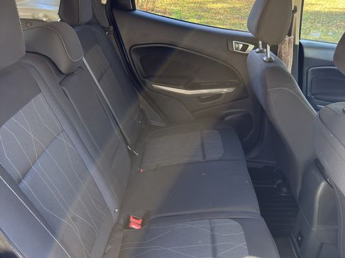 Used 2019 Ford EcoSport SE w/ SE Convenience Package image 6