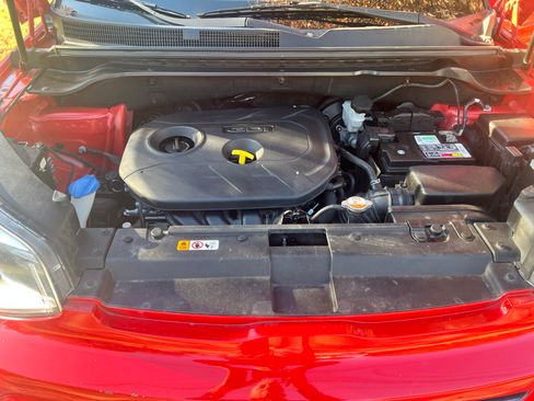 Used 2018 Kia Soul + image 13