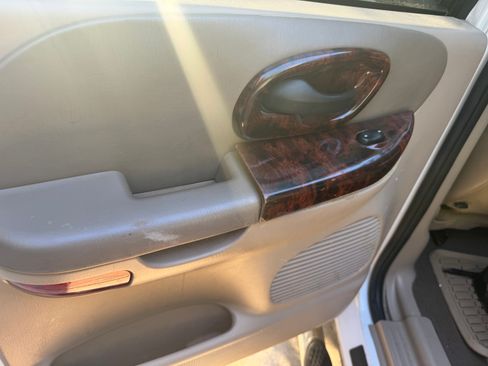 Used 2001 Ford F150 Lariat image 12