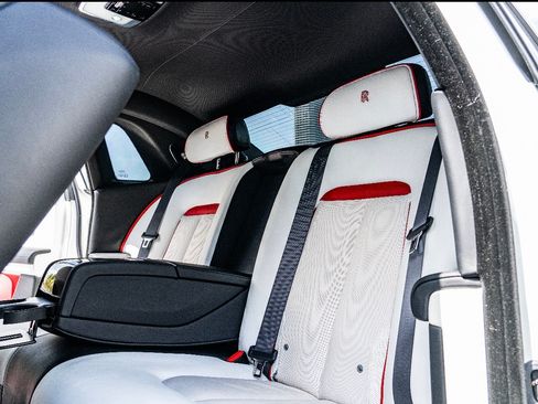Used 2022 Rolls-Royce Ghost AWD/4WD image 2