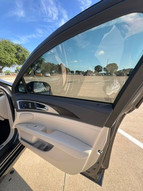 Used 2020 Lincoln MKZ Reserve w/ Elements Package AWD/4WD image 8