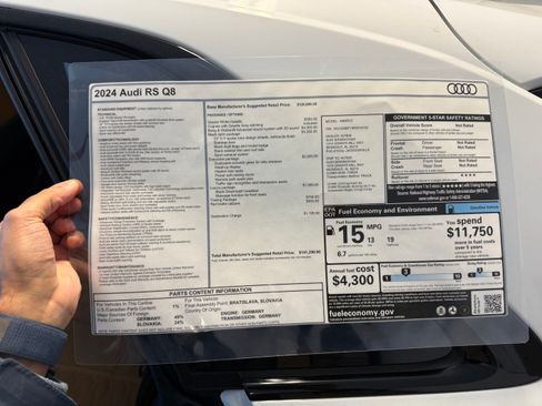Used 2024 Audi RS Q8 image 2
