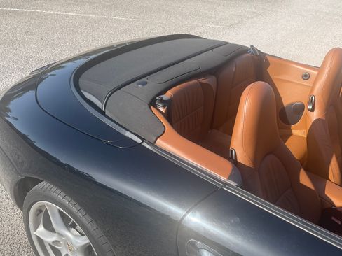 Used 2003 Porsche 911 Cabriolet image 30