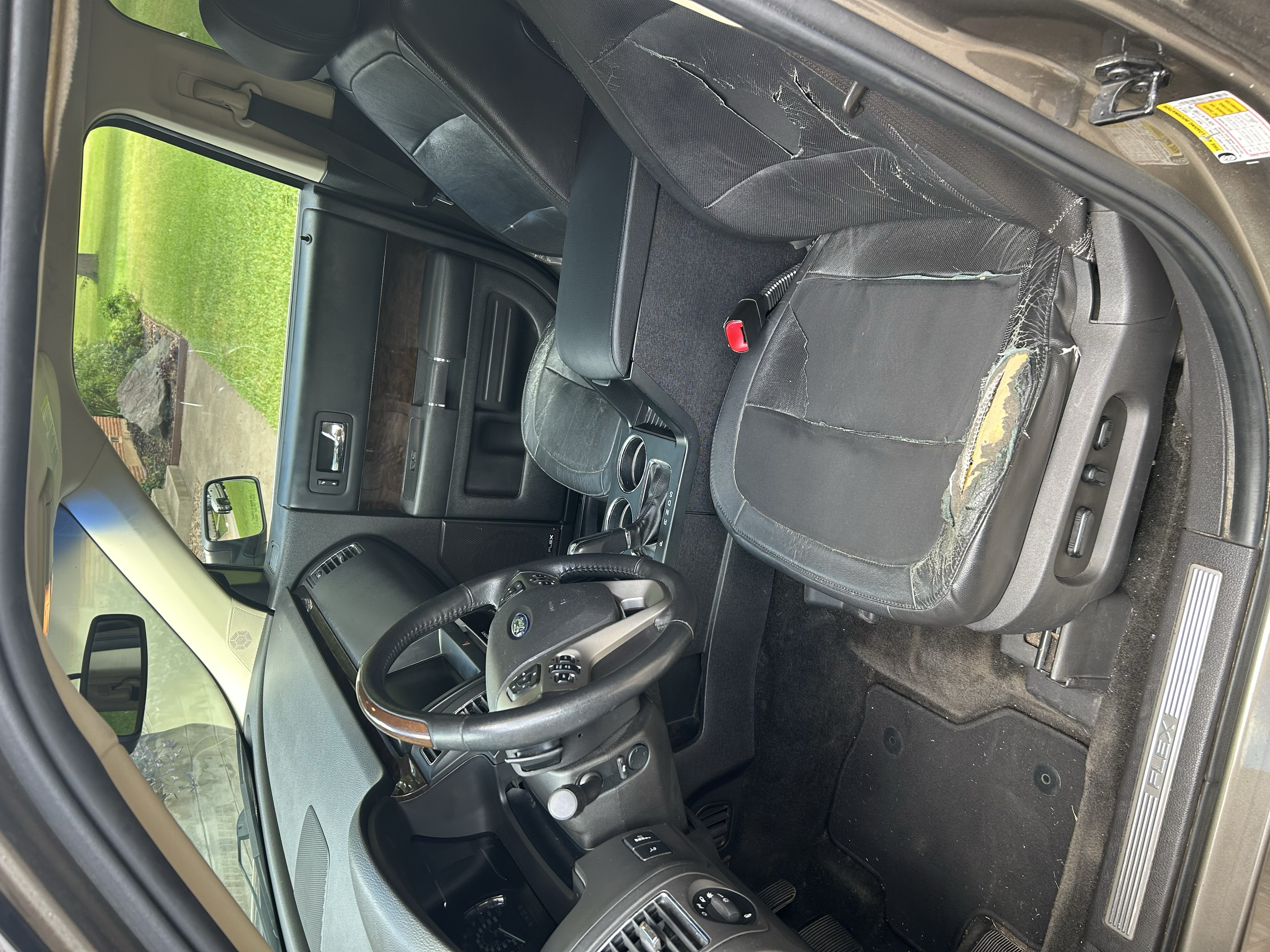 Used 2014 Ford Flex Limited w/ Equipment Group 303A AWD/4WD image 9