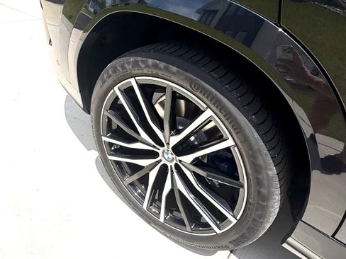 Used 2022 BMW X6 M50i AWD/4WD image 8