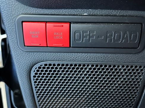 Used 2015 Jeep Wrangler Rubicon image 10