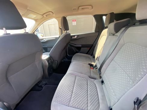 Used 2020 Ford Escape SE FWD image 10