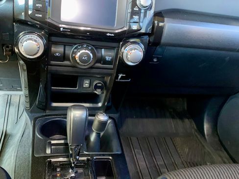Used 2015 Toyota 4Runner Trail AWD/4WD image 14