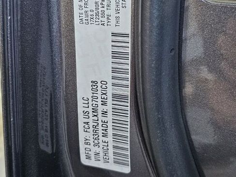 Used 2016 Ford F150 Lariat w/ Equipment Group 501A Mid image 9