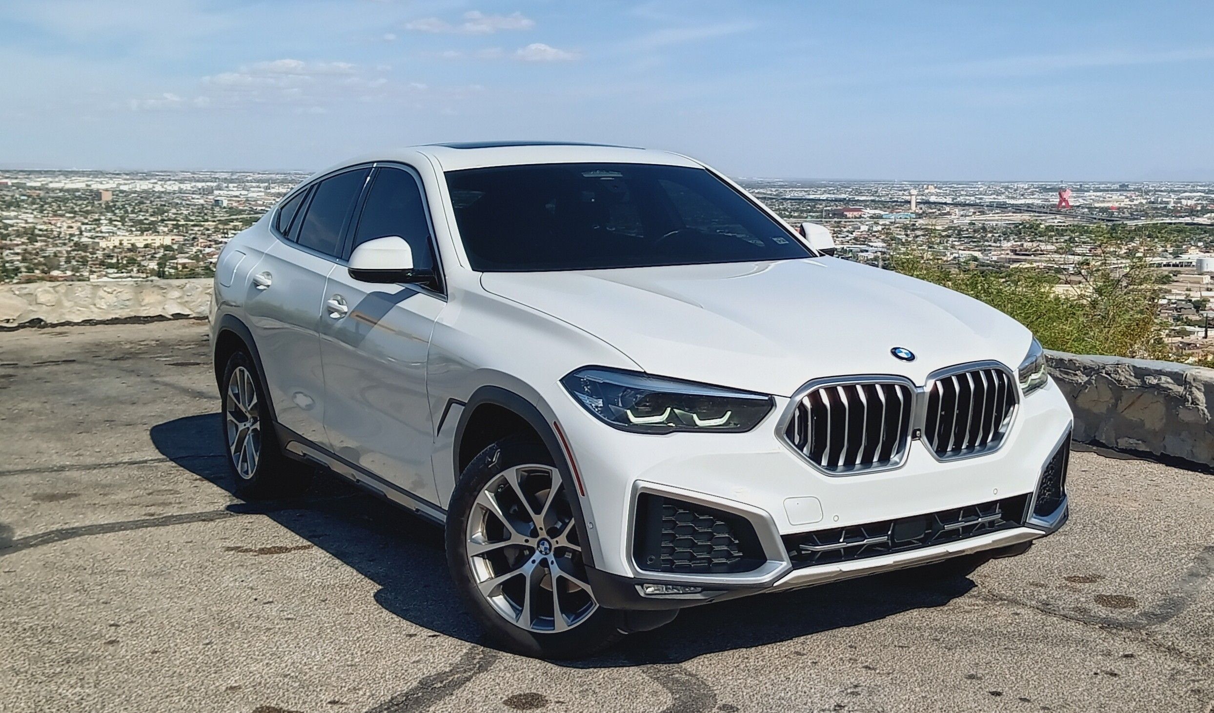 Used 2020 BMW X6 sDrive40i w/ Premium Package RWD image 4