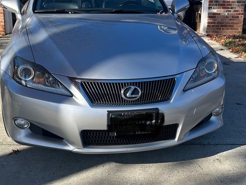 Used 2014 Lexus IS 250C image 4