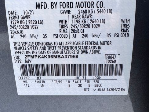 Used 2021 Ford Edge Titanium AWD/4WD image 13