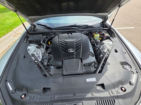 Used 2018 Lexus LC 500 Coupe w/ Performance Package RWD image 8
