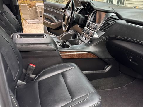 Used 2018 Chevrolet Tahoe LT image 5