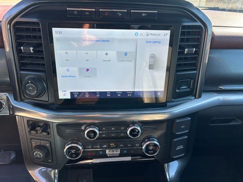 Used 2022 Ford F150 Lariat w/ Equipment Group 502A High image 9