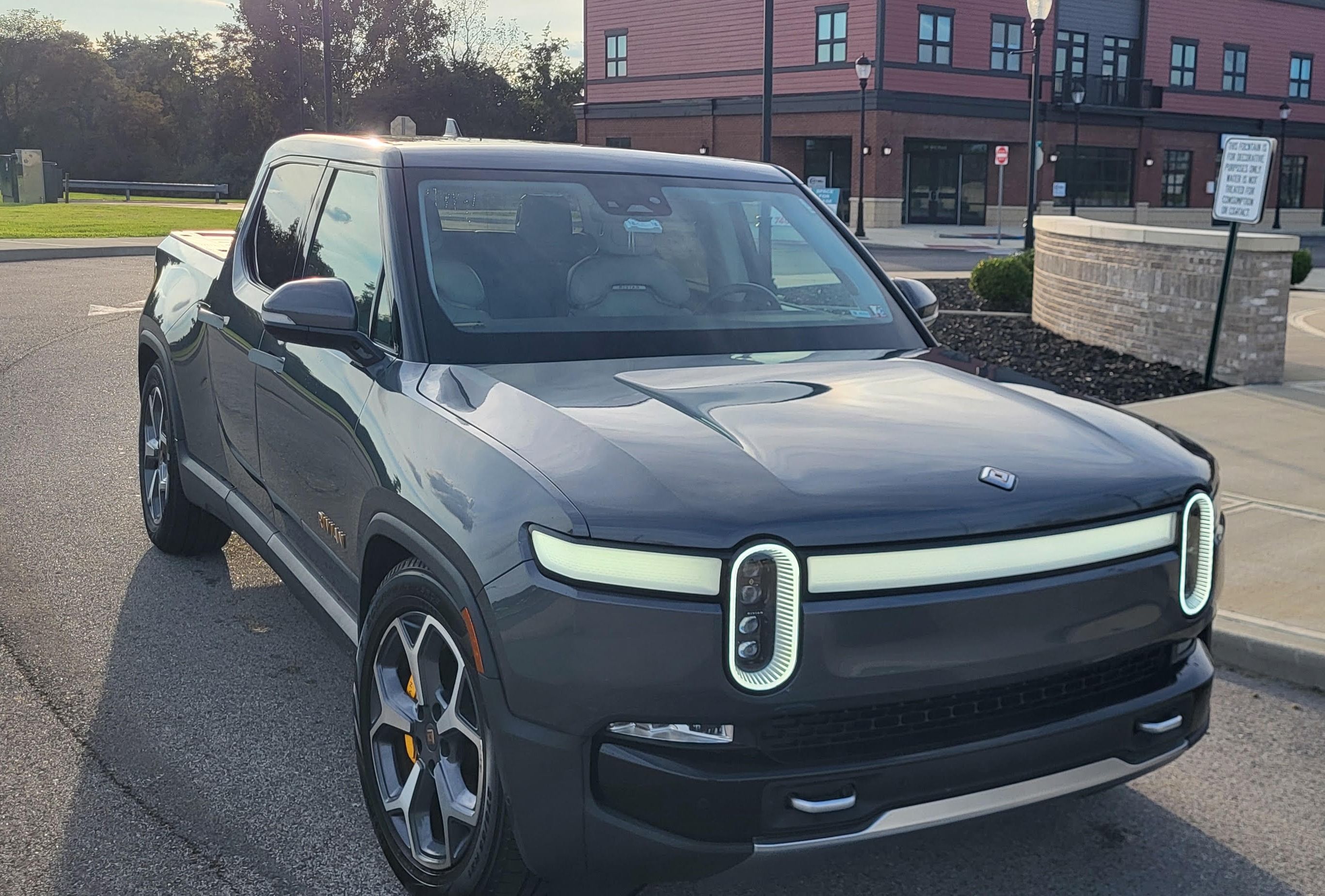 Used 2024 Rivian R1T Adventure Quad AWD/4WD image 5