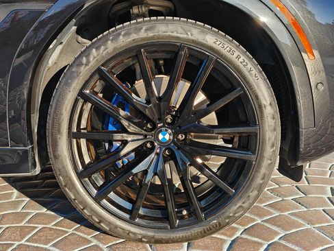 Used 2023 BMW X6 xDrive40i w/ Executive Package image 16