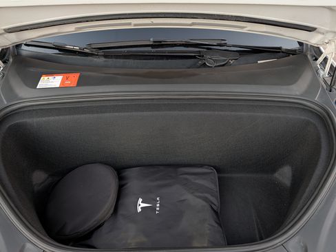 Used 2016 Tesla Model X 90D image 11