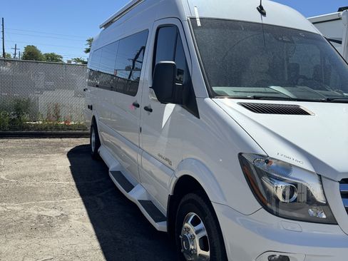 Used 2018 Mercedes-Benz Sprinter 3500 w/ Active Safety Plus Package image 6