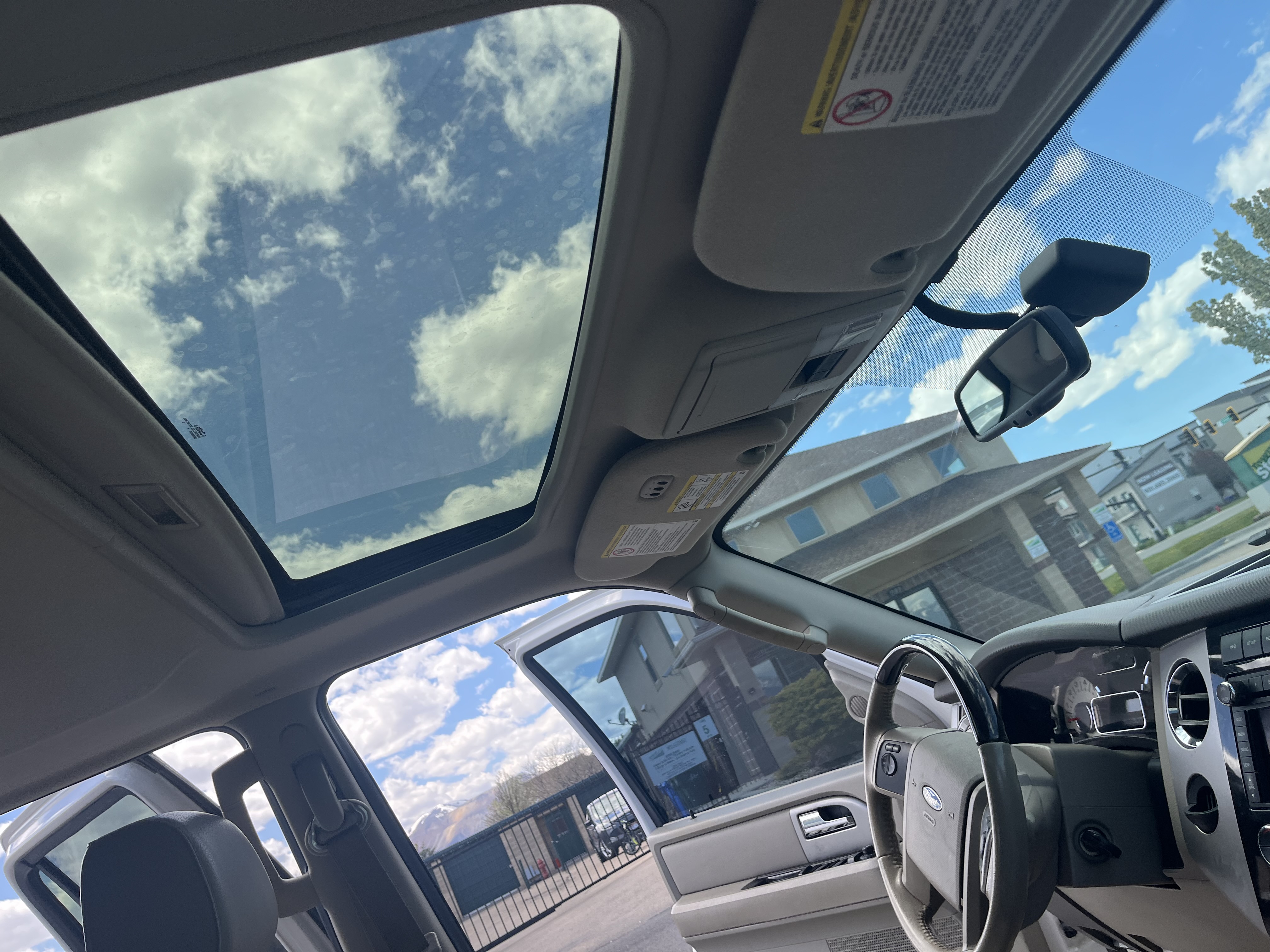 Used 2013 Ford Expedition Limited RWD image 13