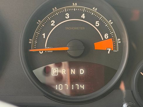 Used 2014 Jeep Patriot Sport AWD/4WD image 13
