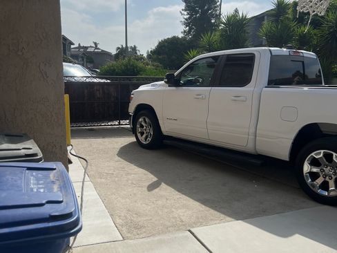 Used 2022 RAM 1500 Big Horn RWD image 2
