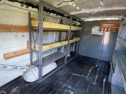 Used 2014 Chevrolet Express 1500 RWD image 14