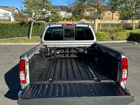Used 2016 Nissan Frontier SV w/ SV Value Truck Package image 5