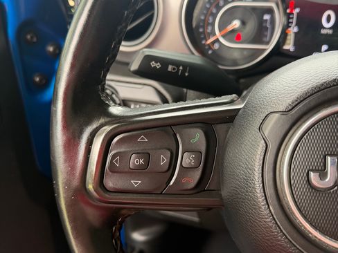 Used 2021 Jeep Gladiator Sport AWD/4WD image 12