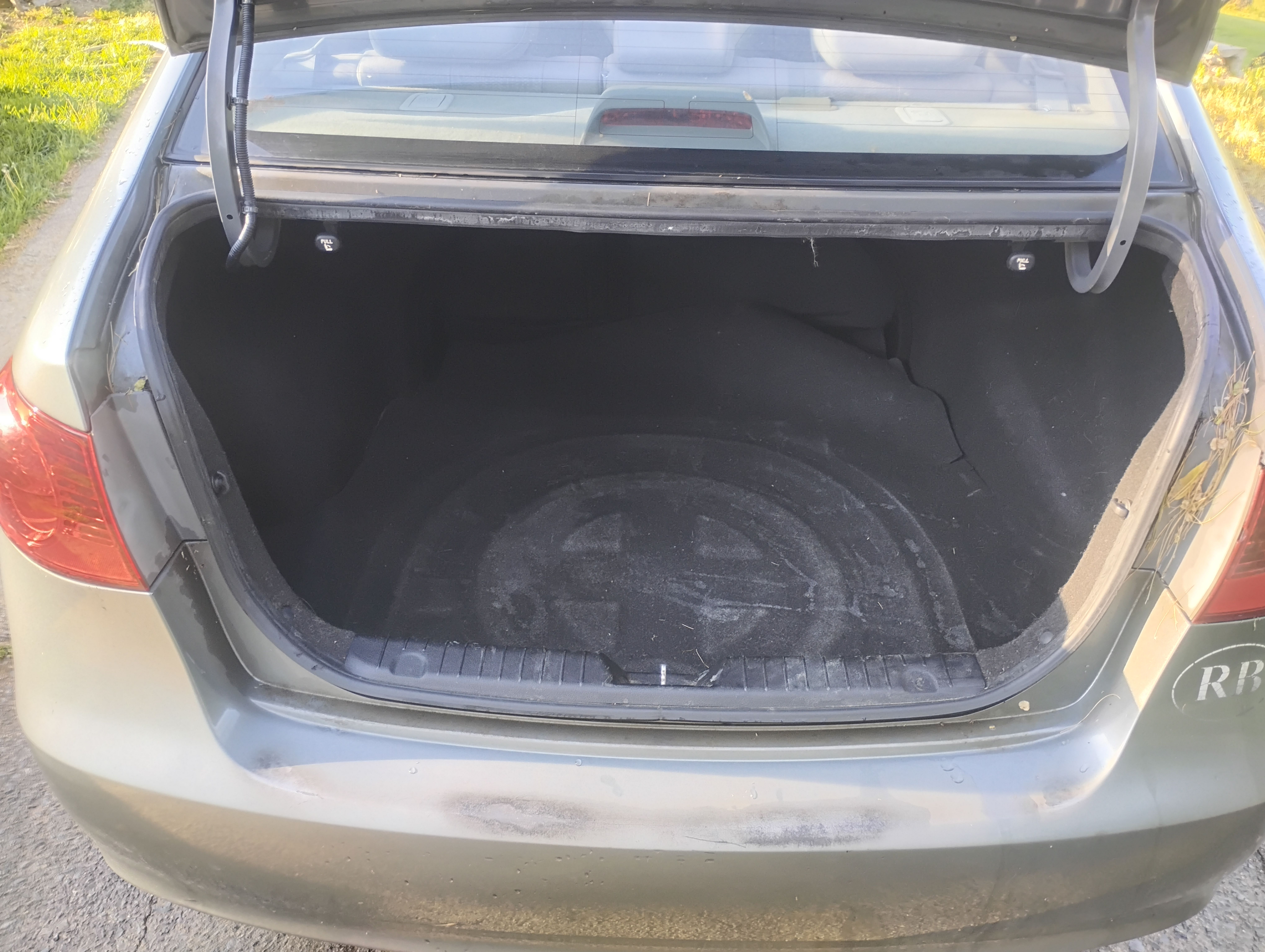 Used 2010 Hyundai Elantra GLS FWD image 15
