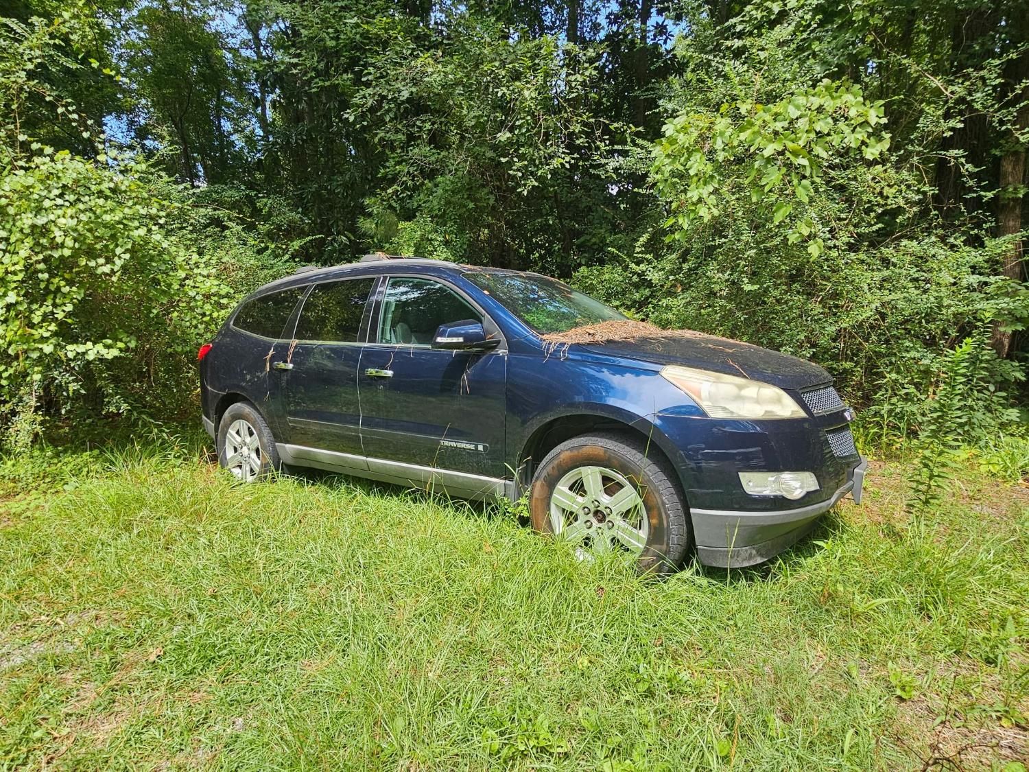 Used 2009 Chevrolet Traverse LT AWD/4WD image 2