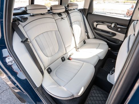 Used 2019 MINI Cooper Clubman S image 19