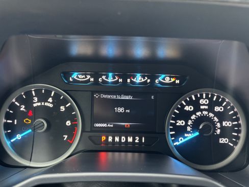 Used 2016 Ford F150 XLT w/ Equipment Group 302A Luxury AWD/4WD image 9