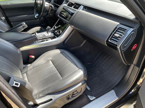 Used 2019 Land Rover Range Rover Sport HSE AWD/4WD image 19