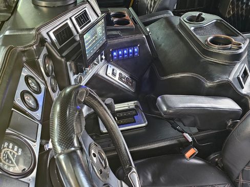 Used 2000 HUMMER H1 4-Door Open Top image 9