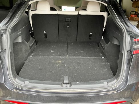 Used 2024 Tesla Model Y Long Range image 13