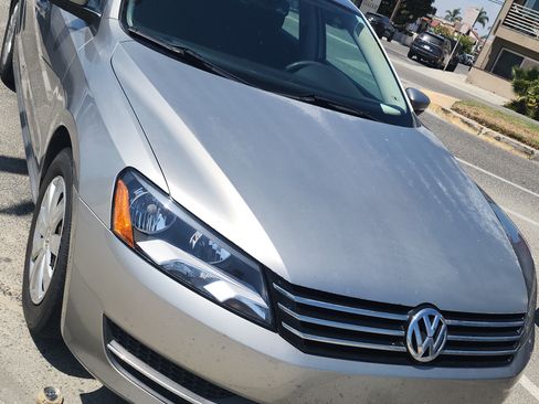 Used 2013 Volkswagen Passat 2.5 S FWD image 1