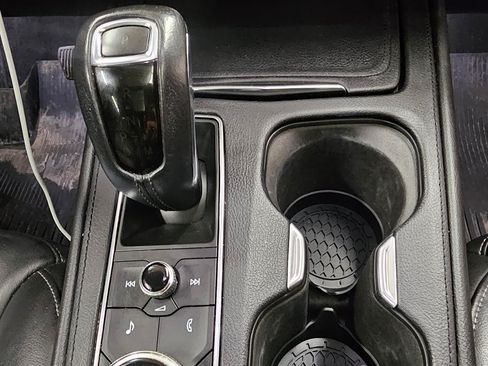 Used 2019 Cadillac XT4 Premium Luxury w/ Cold Weather Package image 8