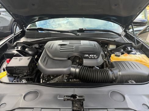 Used 2013 Dodge Charger SXT RWD image 16