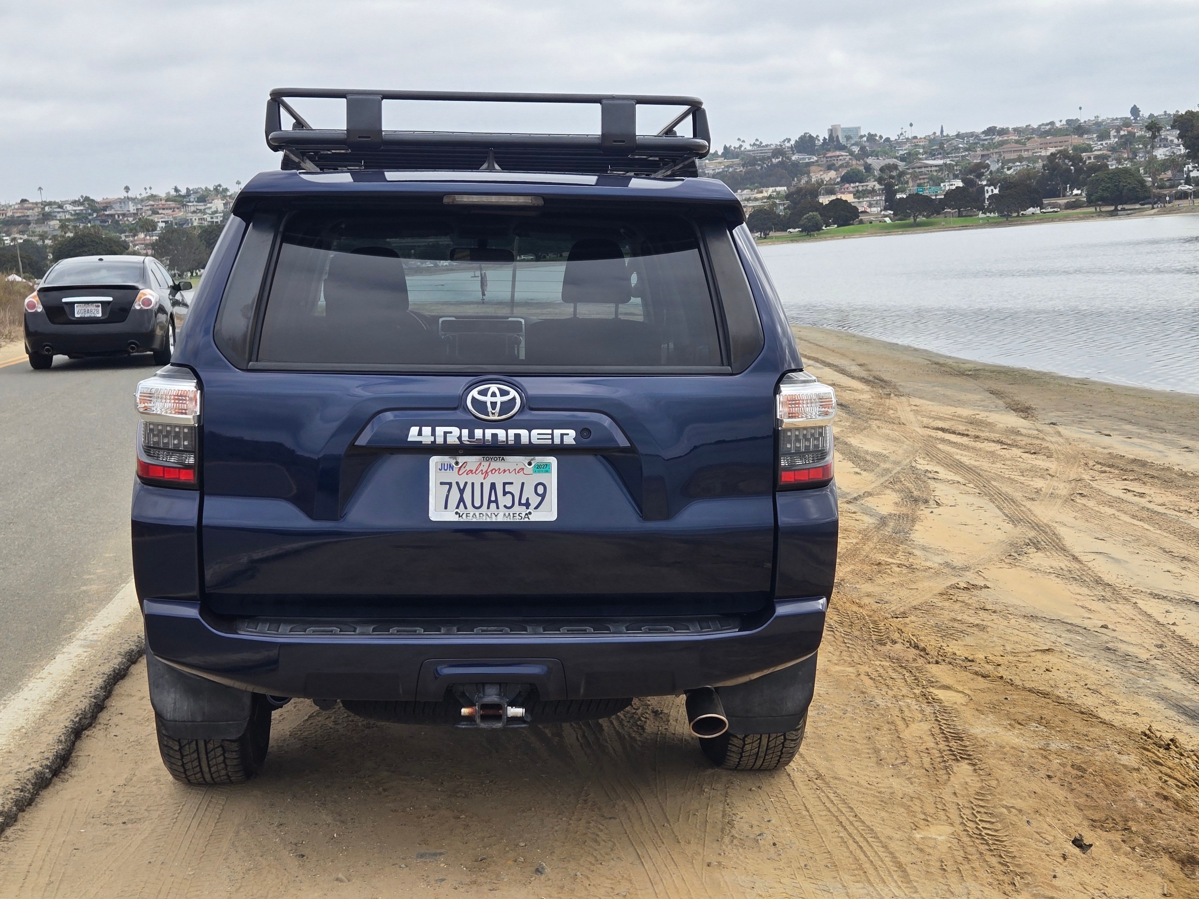 Used 2017 Toyota 4Runner SR5 RWD image 20