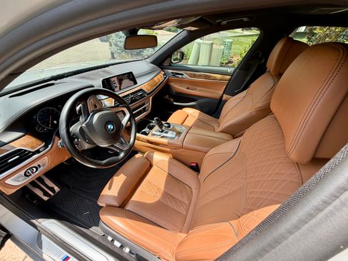 Used 2019 BMW 750i xDrive w/ Executive Package AWD/4WD image 6