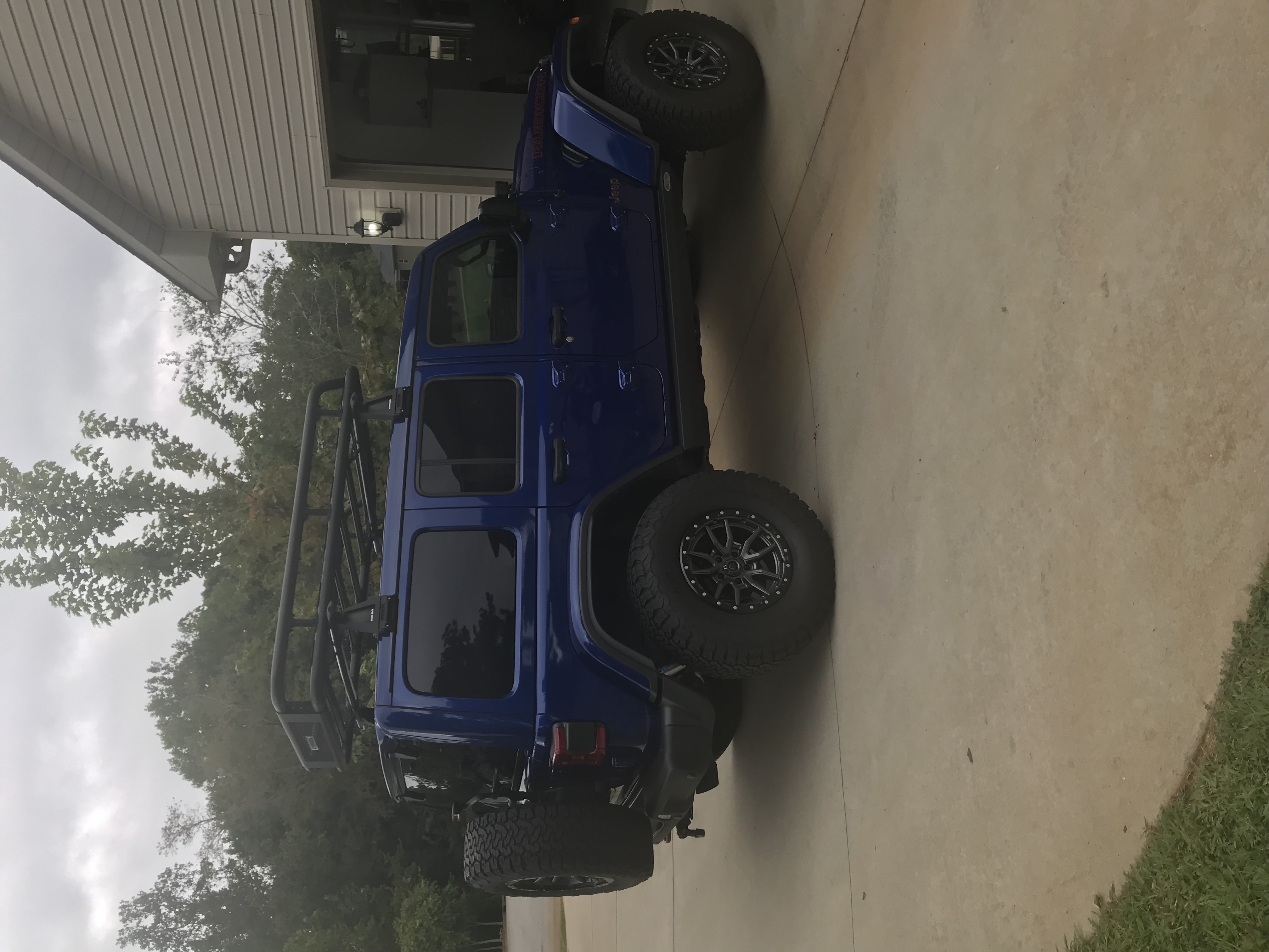 Used 2019 Jeep Wrangler Unlimited Rubicon AWD/4WD image 2