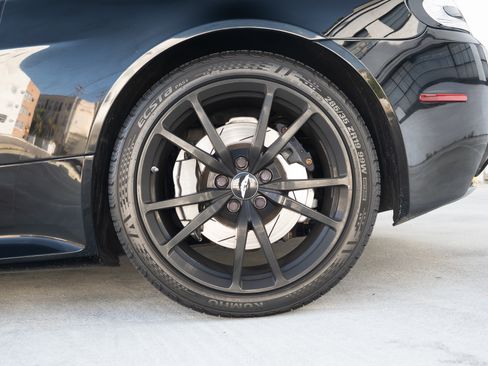 Used 2015 Aston Martin V8 Vantage GT image 12