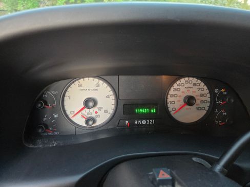 Used 2006 Ford F250 XLT image 16